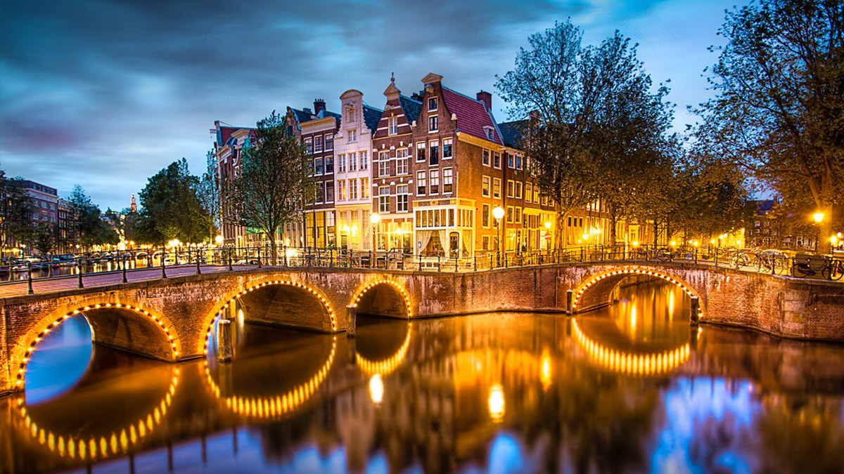 amsterdam-canals